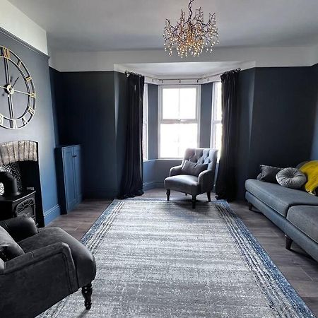 No 11, Fishguard, Ideal For Beach, Coastal Path And Town! Εξωτερικό φωτογραφία